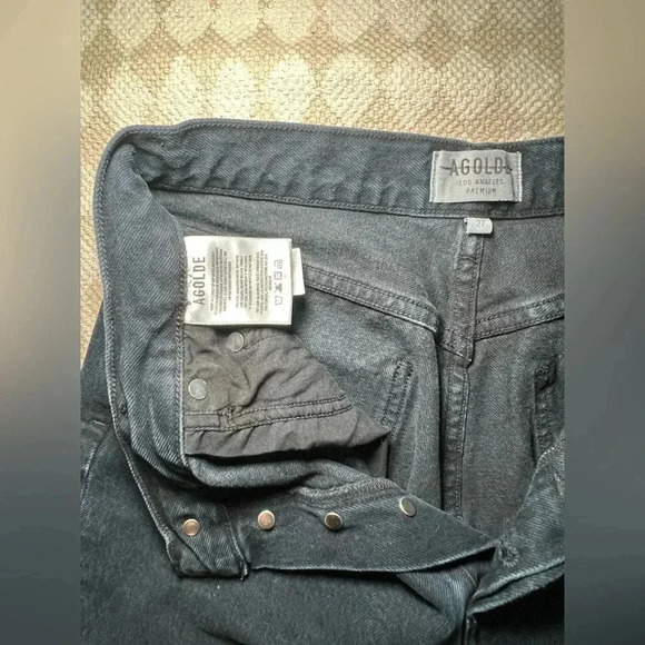 Agolde Riley High Rise Crop Jeans, color: Unseen - Picture 6 of 14